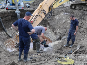 Села у околини Горњег Милановца без воде због пуцања магистралног цевовода