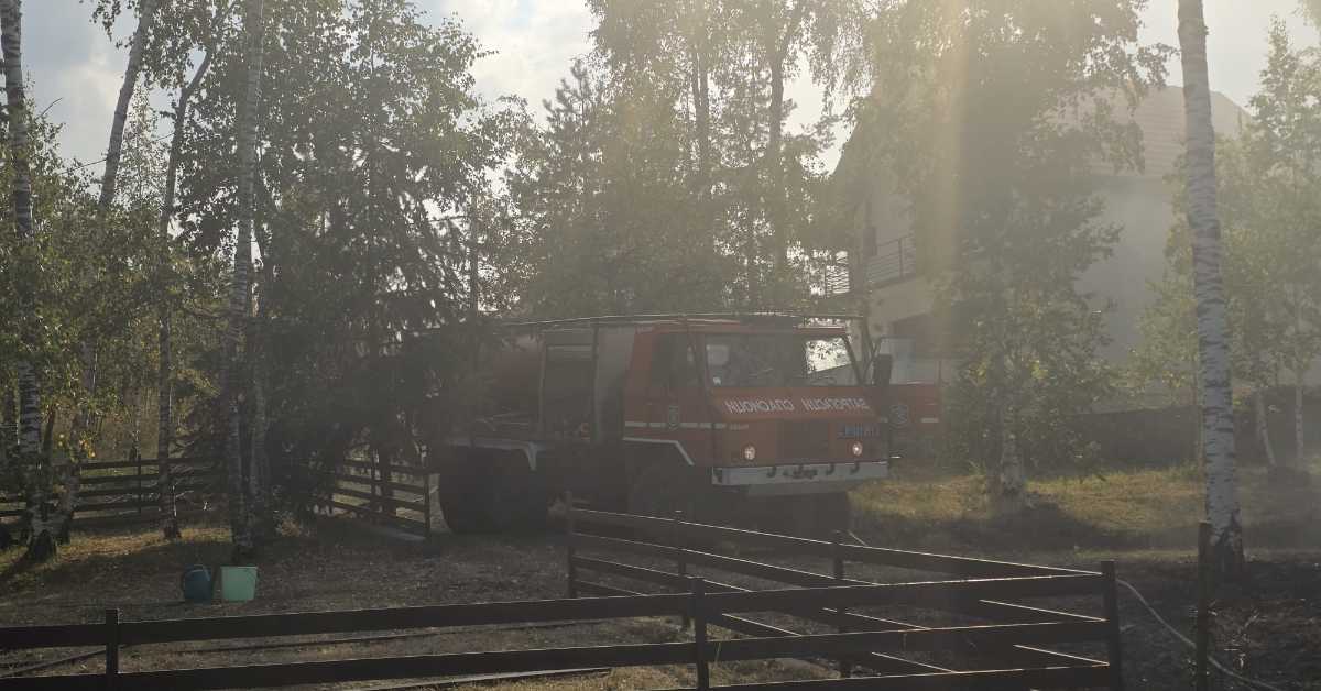 Борба са пожарима и даље траје, без нових жаришта у Делиблатској пешчари и на Столовима