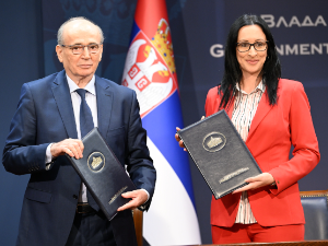 Држава спаја две мере за породице - лакше до куће на селу за младе мајке