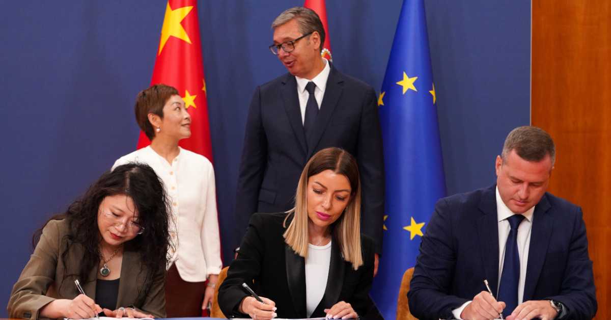 Потписан споразум са кинеском компанијом о изградњи фабрике батерија у Инђији; Вучић: Ово је велика вест за нас