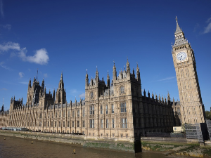 Барнамово прво обраћање у парламенту, може ли Уједињено Краљевство да избегне превремене изборе