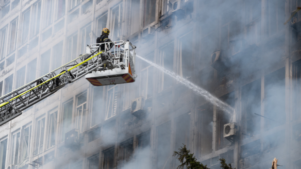 Кијев под нападом дронова већ 24 сата; Русија: У Африци и на Блиском истоку пронађено оружје из Украјине