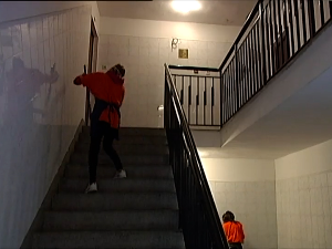 Чишћење станова све уноснији посао – на спремачицу се чека недељама, сат рада и до 1.500 динара 