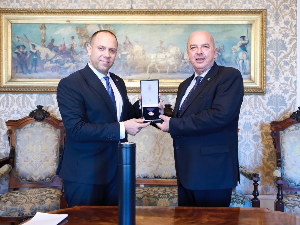 Градоначелнику Трста Роберту Дипјаци уручен српски орден