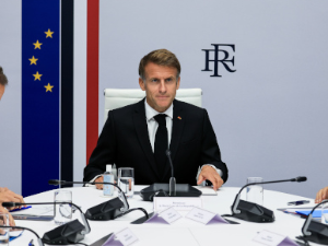 Макрон: Ништа не оправдава оваково насиље, они који су уништавали и палили мораће да одговарају