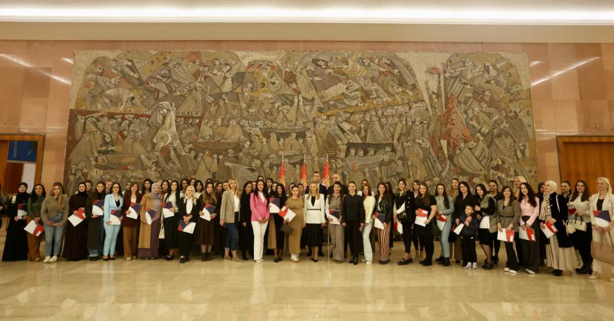 Уручено 100 субвенција мајкама за куповину прве некретнине