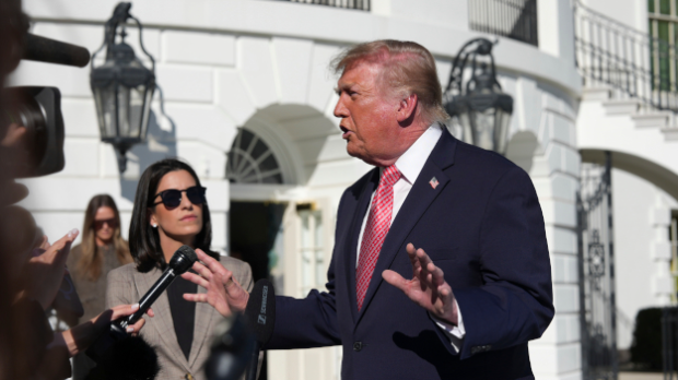 Трамп: Зеленски не жели да оконча рат, спреман сам за састанак с Путином и Си Ђинпингом