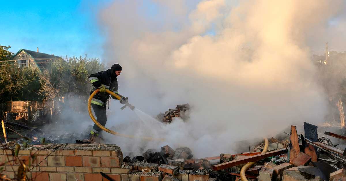 Руси поново напали Јужни мост на Дњепру, ограничен саобраћај и на Патону и Метроу; Кремљ: Кијев ће наставити да "плаћа цену" 