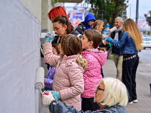 Пожаревац: Акција кречења на Тргу Радомира Вујовића