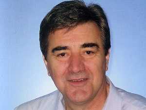 Факти и фикција