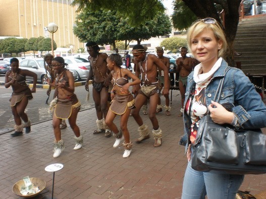 Зулу плесачи у Јоханесбургу
