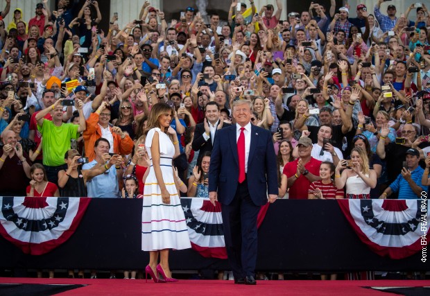 Доналд и Меланија Трамп на свечаности у Вашингтону 