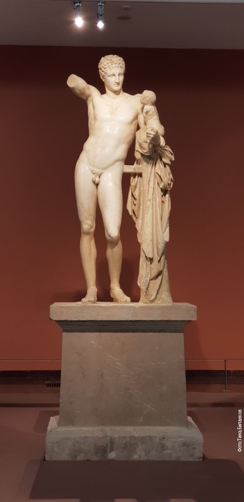  Праксителова статуа Хермеса