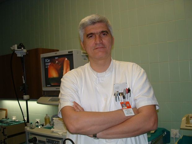 Profesor dr Dino Tarabar