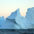 Санте леда угрожавају Антарктик