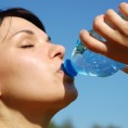 Срушен мит о осам чаша воде