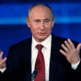 Путин: Русија бележи раст упркос кризи