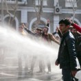 Баку, воденим топовима на демонстранте