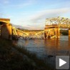 Срушио се мост код Сијетла
