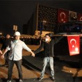 Ердоган са демонстрантима