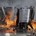 Новинарење