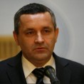 Прогнаним Србима не дају личне карте
