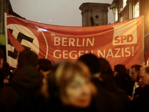 Митинзи и контрамитинзи широм Немачке
