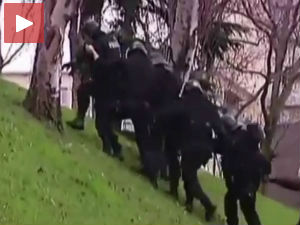 Полиција против узбрдице