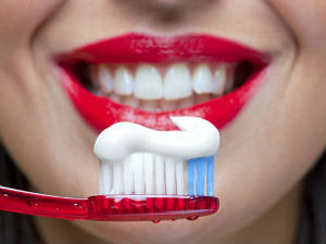 Забрињавајући састојци у пастама за зубе