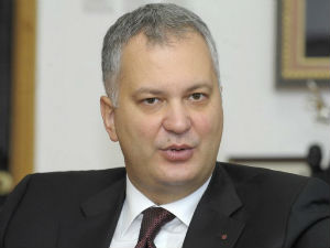  Шутановац: Србија у драматичном стању