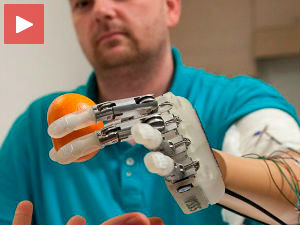 Бионичка рука осећа додир захваљујући научнику из Србије