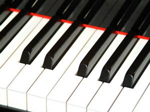 За клавиром