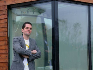 Кућа од воде!