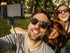 Штап за селфи измишљен пре више од 30 година!