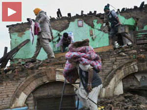 Непал: Више од 4.000 мртвих у земљотресу, 7.500 повређених