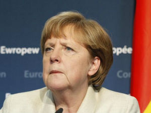 Меркелова на удару због шпијунске афере