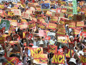 Протест у Јапану због премештања војне базе САД 