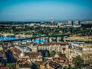 Фамилиологија