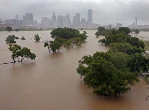 Расте број жртава поплава у Тексасу и Оклахоми