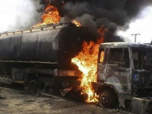 Експлодирала цистерна у Нигерији, страдало 70 људи