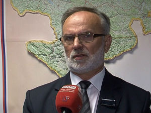 РС, министру просвете прете смрћу због "босанског" језика