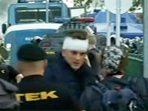 Мађарска полиција претукла, па ухапсила троје западних новинара