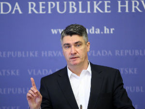 Милановић: Србија неће увести мере против Хрватске