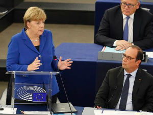 Оланд и Меркелова позвали Европу на јединство