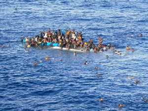 Код турске обале се утопило дванаест избеглица