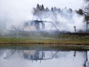 Пожар у још једном избегличком кампу у Шведској