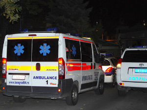 Судар полицијског и два путничка возила, пет повређених