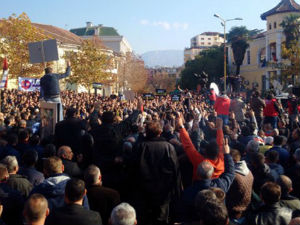 Протест опозиције у Тирани