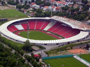 Град "чува" стадион Звезде, црвено-бели најављују изградњу новог