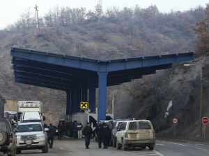 Студенти из Србије чекали око два сата на Јарињу